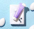 Увлажняющая пенка с черникой Frudia Blueberry Hydrating Cleansing Gel To Foam